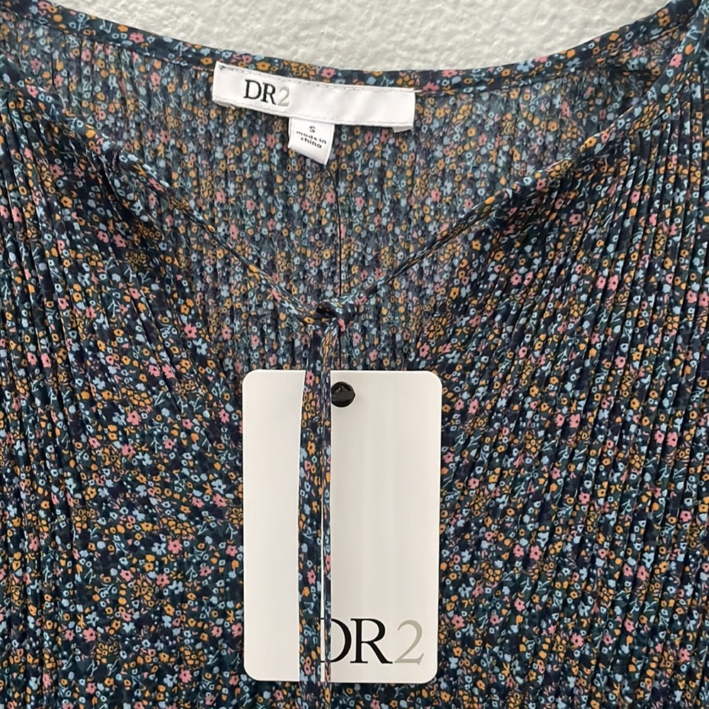 NWT DR2 by Daniel Rainn boho floral peasant top size small - Picture 3 of 6